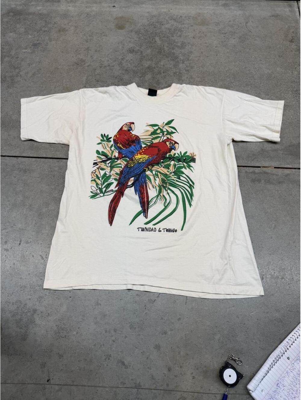 vintage trinidad and tobaga parrott nature animal bird shirt size xl